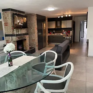 Alojamiento Completo, Con Una Excelente Ubicación Guadalajara